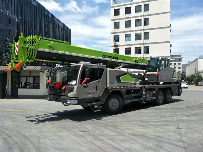 隆林跨街广告牌的高空安装注意事项