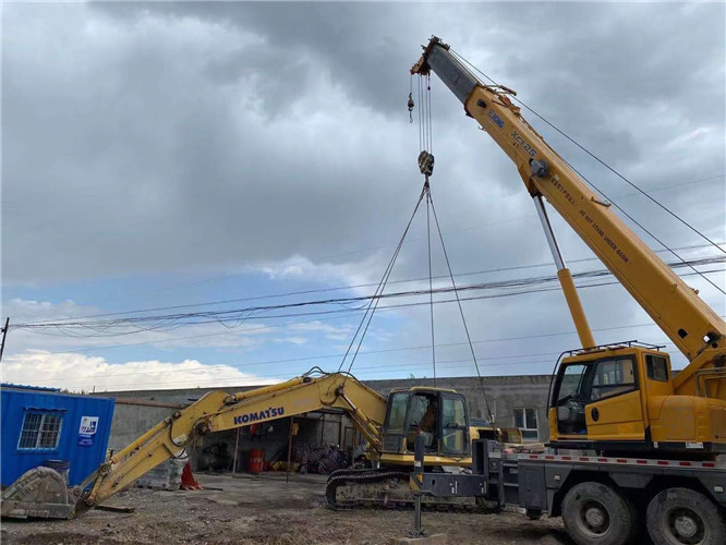 隆林25吨吊车的工作半径是多少？